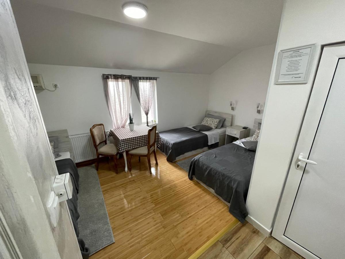 Tepic Garni Hotel Temerin Екстериор снимка