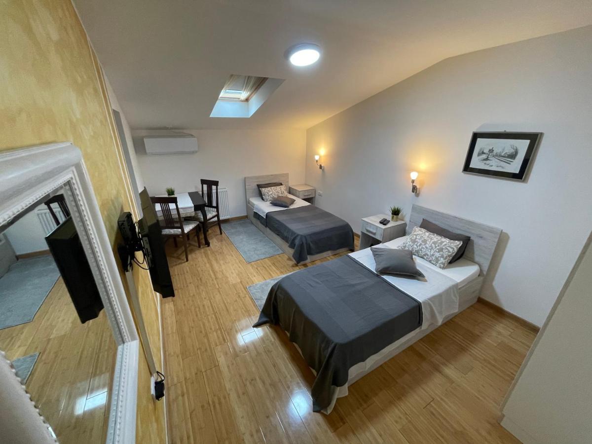Tepic Garni Hotel Temerin Екстериор снимка